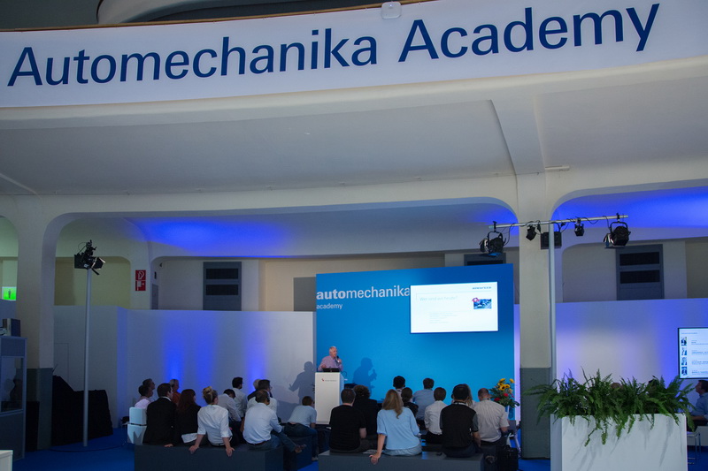khu vực hội thảo Automechanika Academy